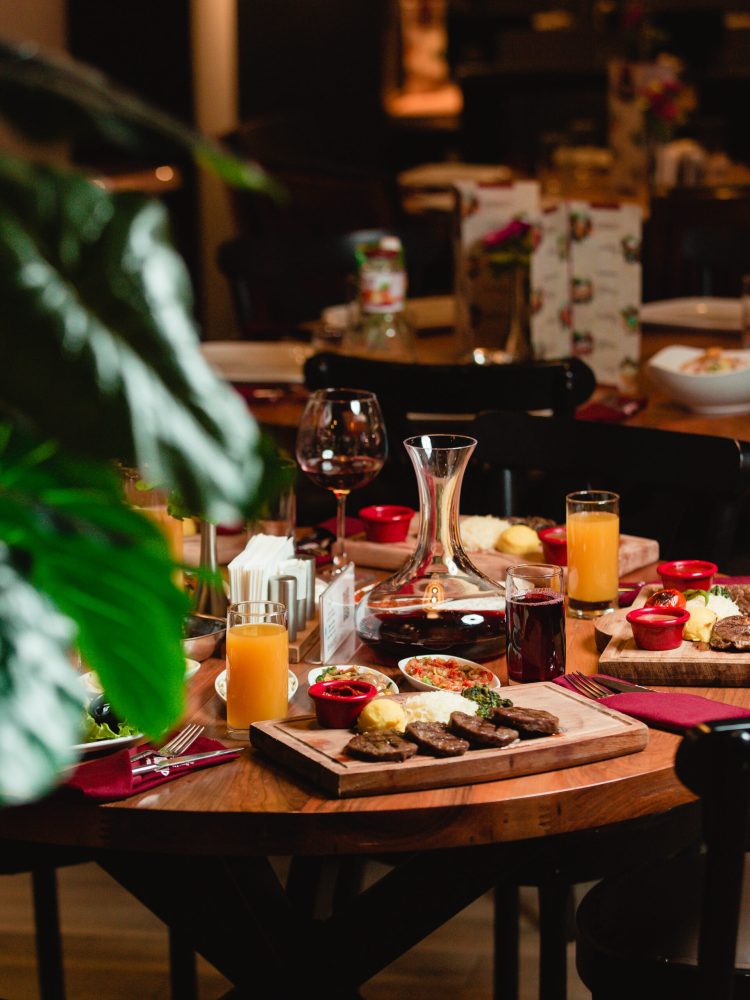 dinner-table-with-foods-soft-drinks-restaurant